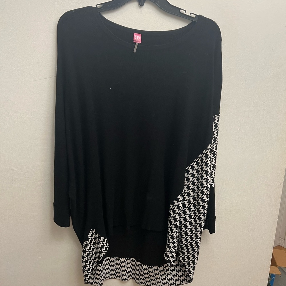 Black and White Women's Top